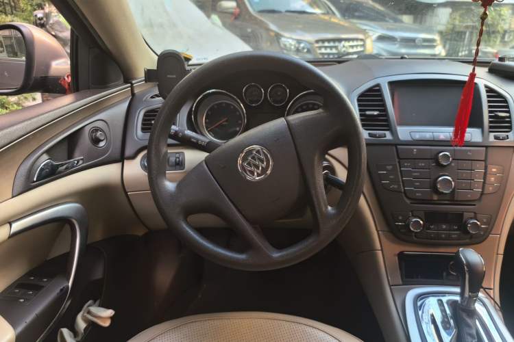 Used Buick Regal 2012 2.0L Comfort Edition Steering Wheel