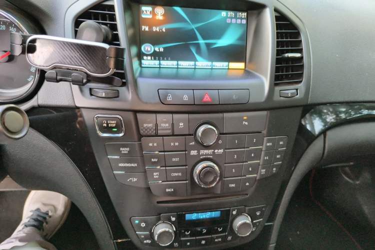 Used Buick Regal 2012 GS 2.0T Super Sport Edition Audio And AC Panel