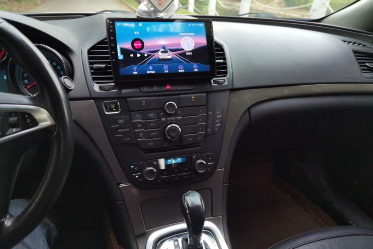 Used Buick Regal 2012 2.4L SIDI Flagship Edition Audio And AC Panel