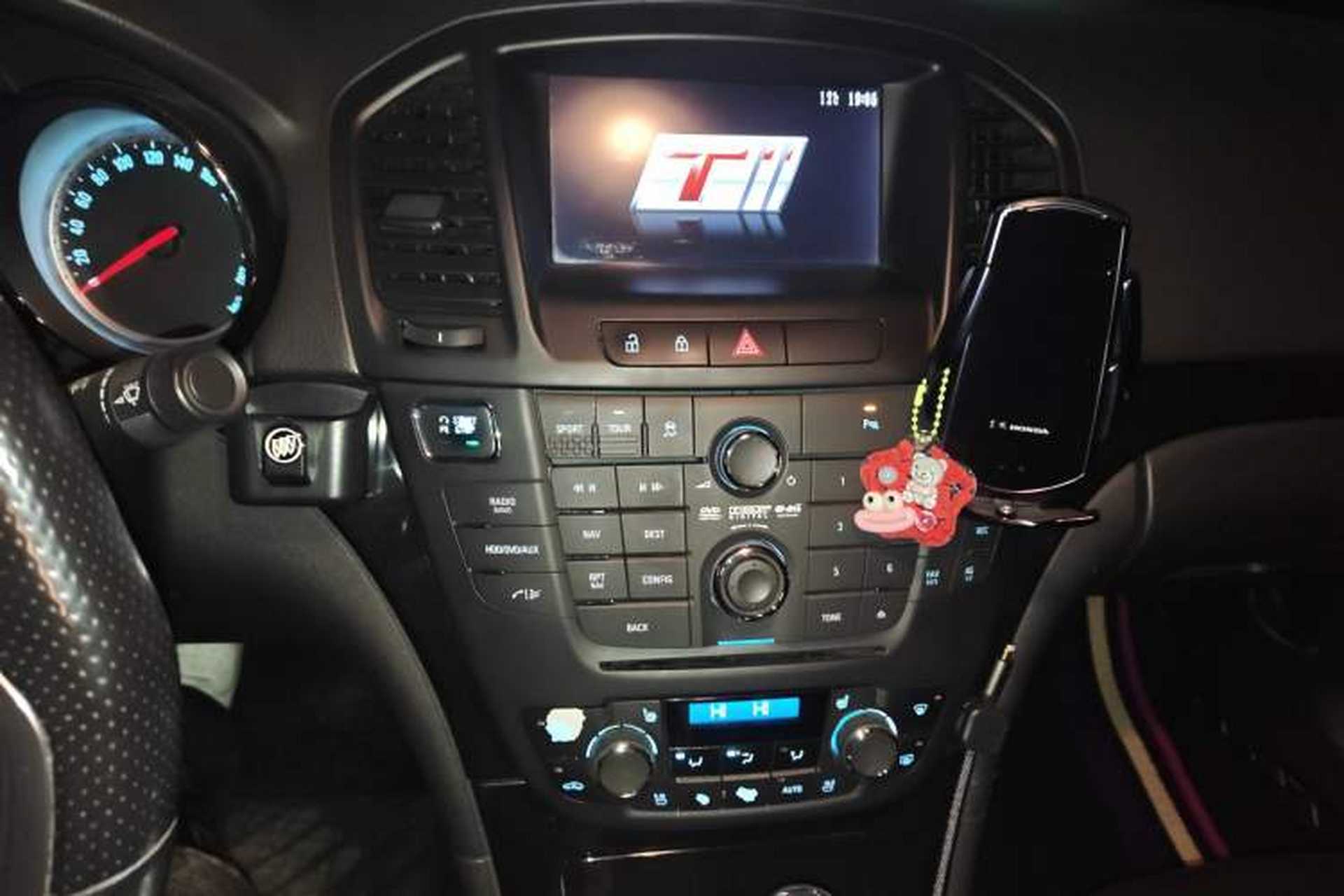 Used Buick Regal 2012 GS 2.0T Super Sport Edition Audio And AC Panel