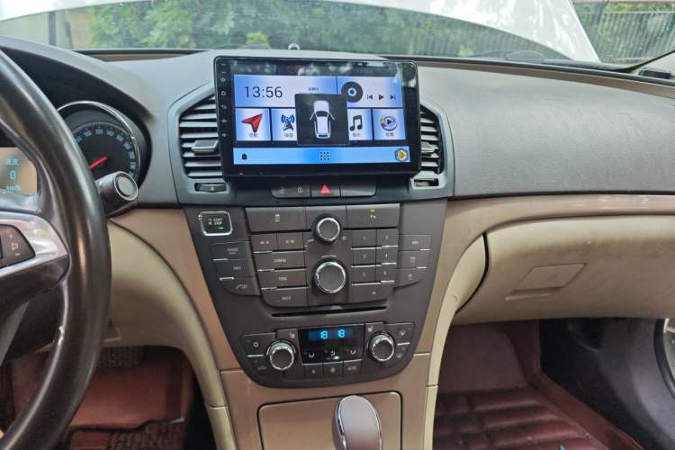 Used Buick Regal 2012 2.0L Luxury Edition Audio And AC Panel