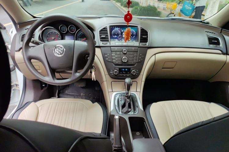 Used Buick Regal 2012 2.0L Comfort Edition Center Console