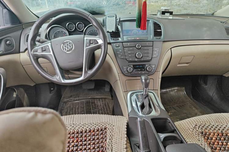 Used Buick Regal 2012 2.0L Luxury Edition Center Console