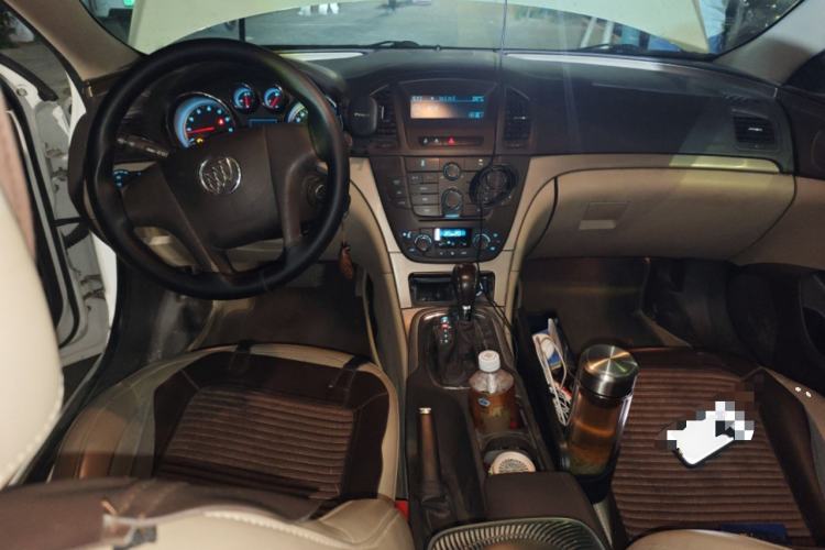 Used Buick Regal 2012 2.0L Comfort Edition Center Console