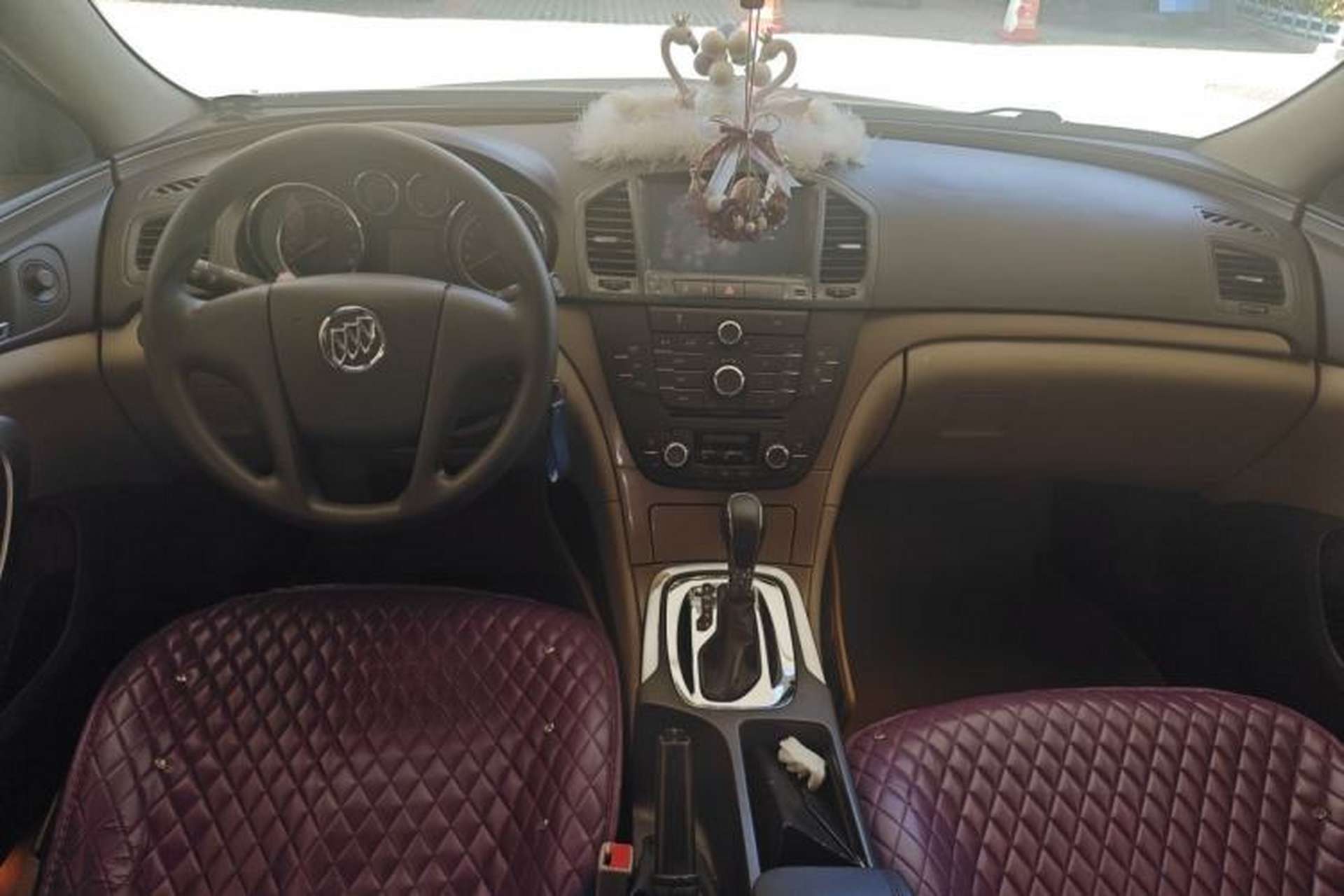 Used Buick Regal 2012 2.0L Comfort Edition Center Console