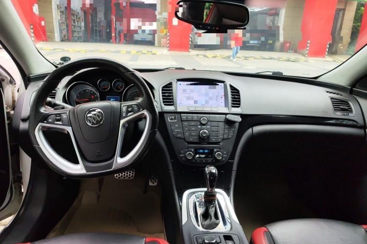 Used Buick Regal 2012 GS 2.0T Super Sport Edition Center Console