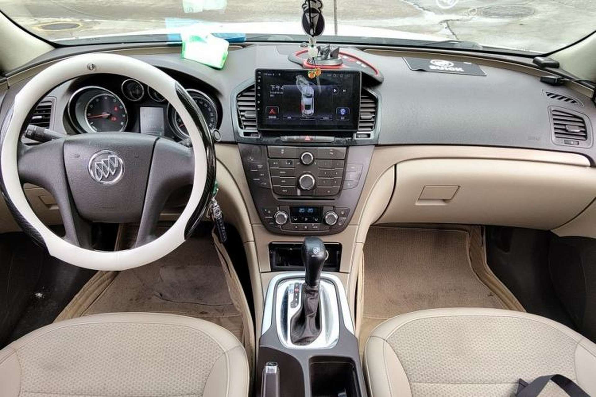 Used Buick Regal 2012 2.0L Comfort Edition Center Console