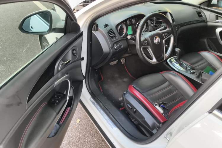 Used Buick Regal 2012 GS 2.0T Super Sport Edition Driver Seat