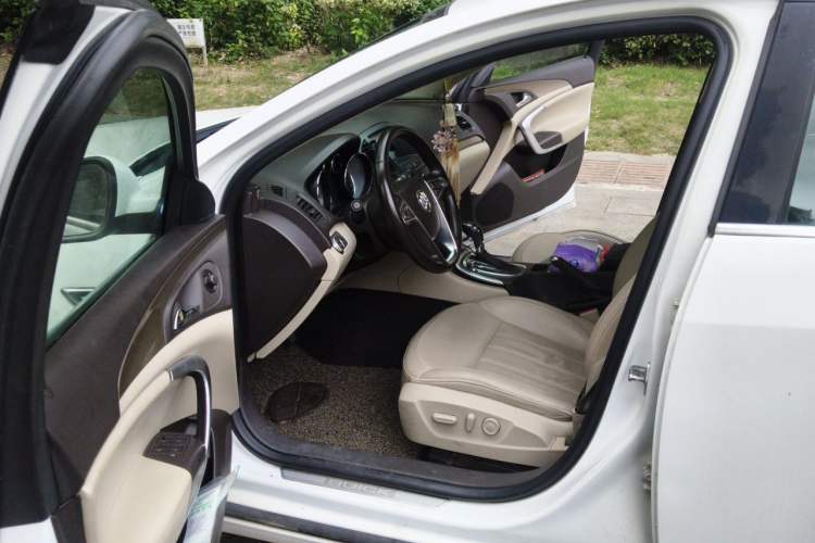 Used Buick Regal 2012 2.0L Luxury Edition Driver Seat