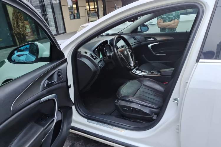 Used Buick Regal 2012 2.4L SIDI Flagship Edition Driver Seat