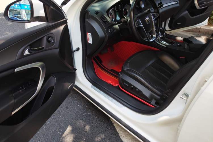 Used Buick Regal 2012 2.4L SIDI Flagship Edition Driver Seat