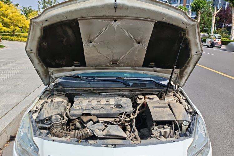 Used Buick Regal 2012 2.0L Comfort Edition Engine Bay