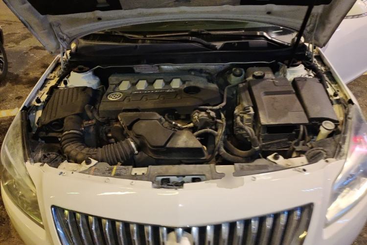 Used Buick Regal 2012 2.4L SIDI Flagship Edition Engine Bay