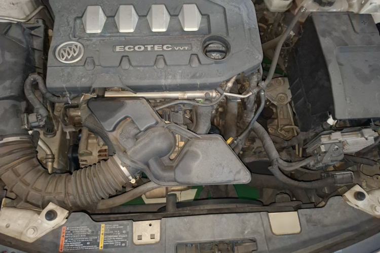 Used Buick Regal 2012 2.0L Comfort Edition Engine Bay