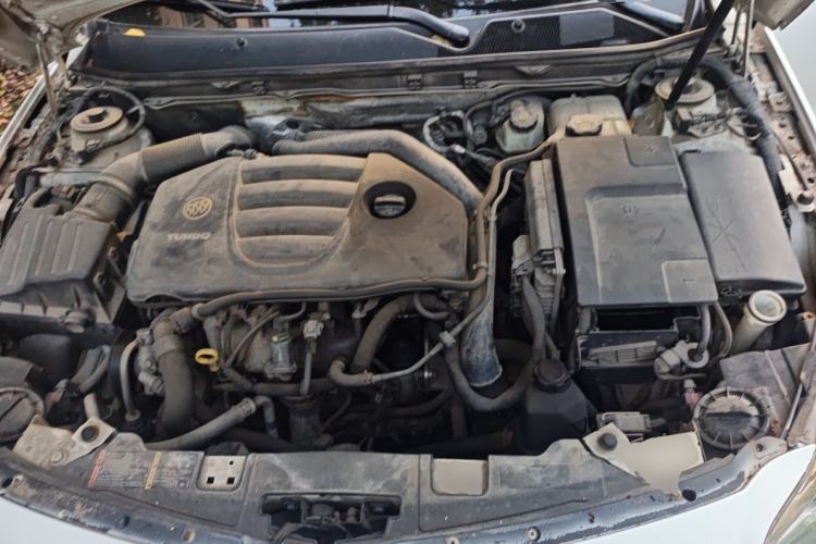 Used Buick Regal 2012 GS 2.0T Super Sport Edition Engine Bay