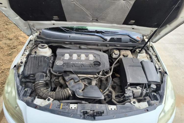 Used Buick Regal 2012 2.0L Luxury Edition Engine Bay