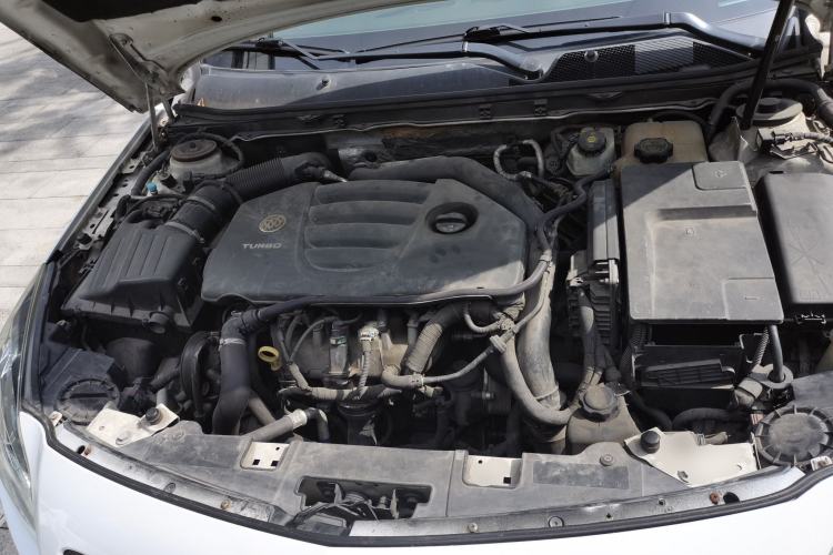 Used Buick Regal 2012 GS 2.0T Super Sport Edition Engine Bay