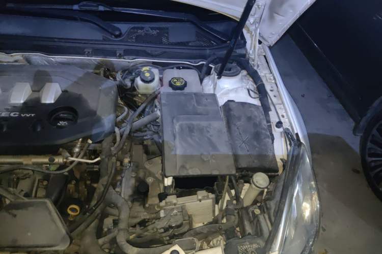 Used Buick Regal 2012 2.0L Luxury Edition Engine Bay Left