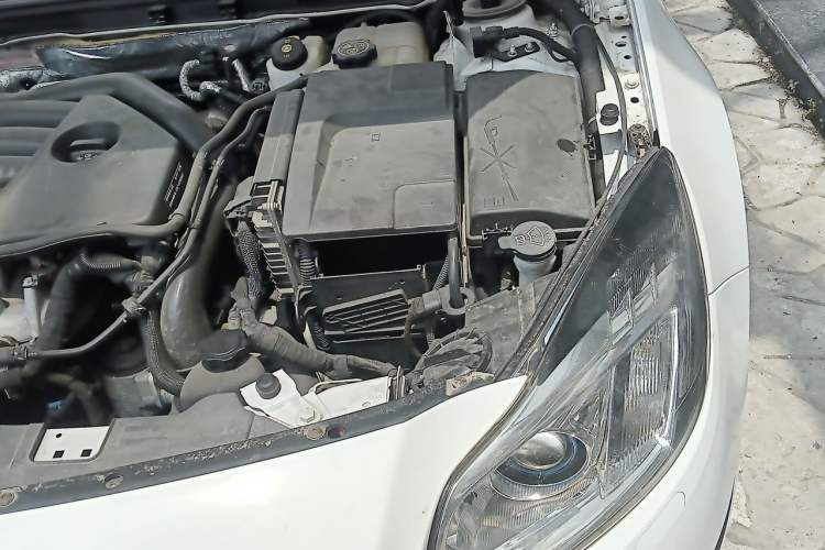 Used Buick Regal 2012 GS 2.0T Super Sport Edition Engine Bay Left