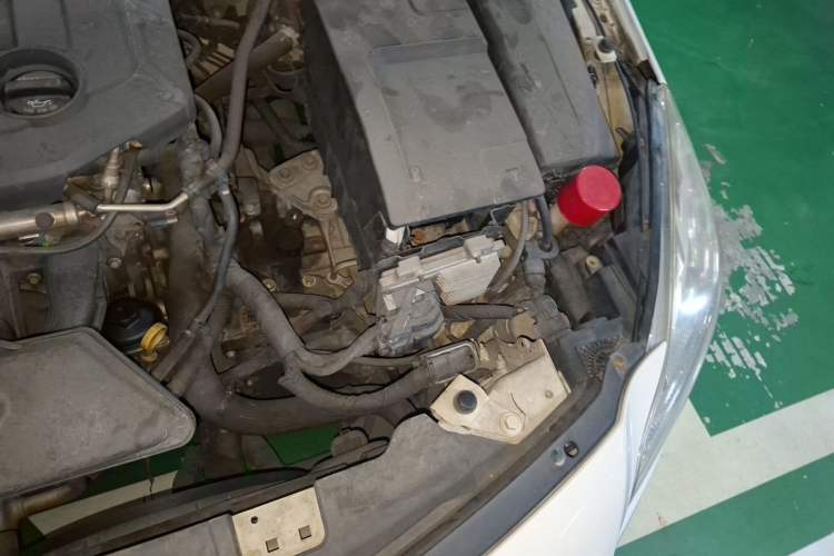 Used Buick Regal 2012 2.0L Comfort Edition Engine Bay Left
