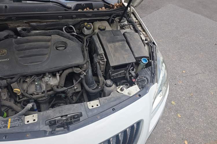 Used Buick Regal 2012 GS 2.0T Super Sport Edition Engine Bay Left