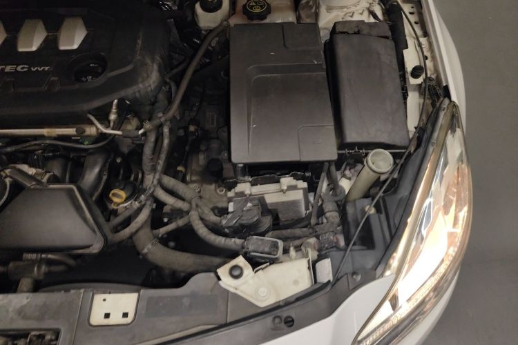 Used Buick Regal 2012 2.0L Luxury Edition Engine Bay Left