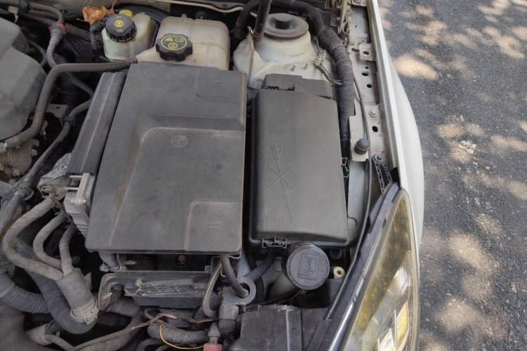 Used Buick Regal 2012 2.4L SIDI Flagship Edition Engine Bay Left