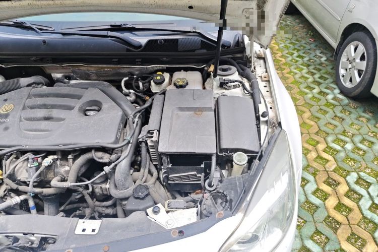 Used Buick Regal 2012 GS 2.0T Super Sport Edition Engine Bay Left