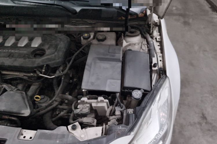 Used Buick Regal 2012 2.0L Luxury Edition Engine Bay Left