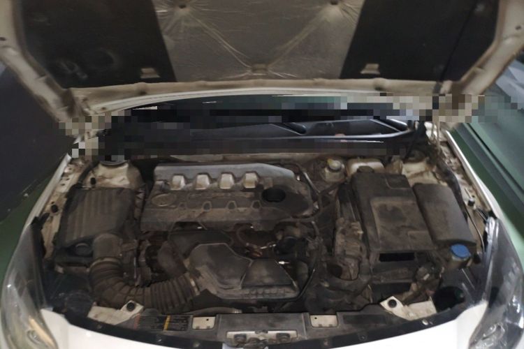 Used Buick Regal 2012 2.4L SIDI Flagship Edition Engine Bay