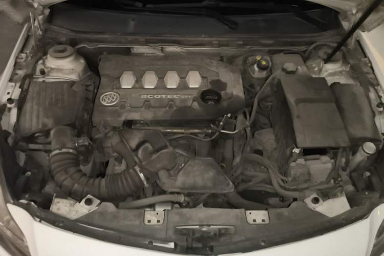 Used Buick Regal 2012 2.0L Comfort Edition Engine Bay