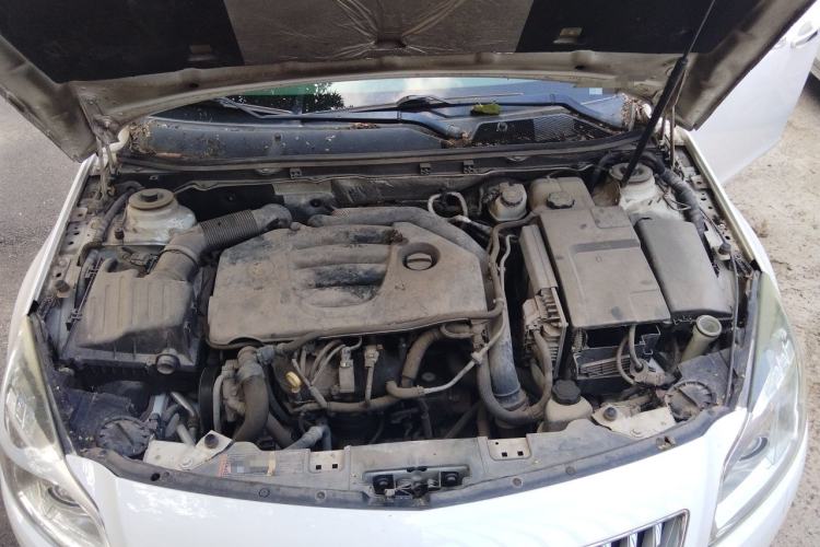 Used Buick Regal 2012 2.0T Luxury Sport Edition Engine Bay