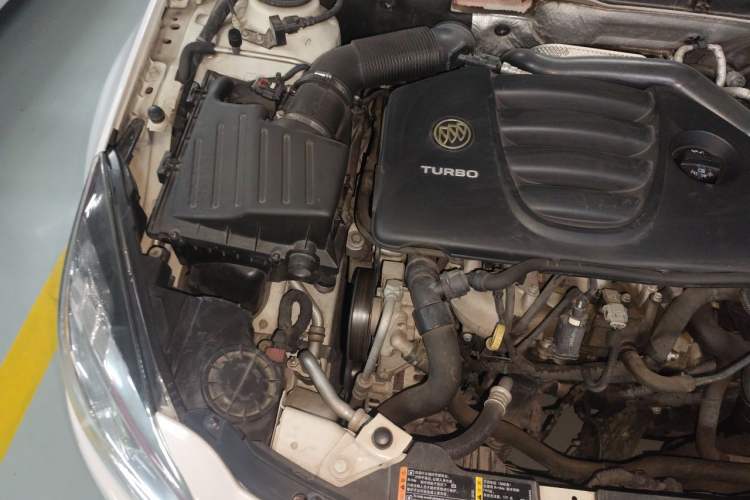 Used Buick Regal 2012 GS 2.0T Super Sport Edition Engine Bay Right