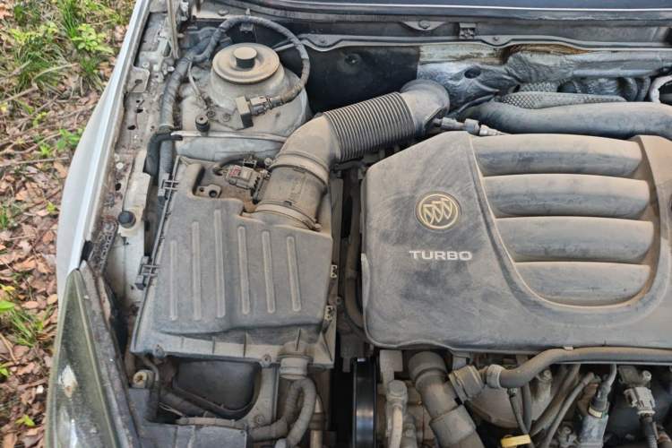Used Buick Regal 2012 GS 2.0T Super Sport Edition Engine Bay Right