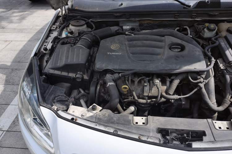 Used Buick Regal 2012 GS 2.0T Super Sport Edition Engine Bay Right