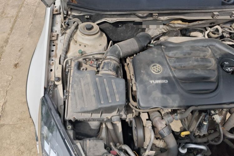 Used Buick Regal 2012 GS 2.0T Super Sport Edition Engine Bay Right