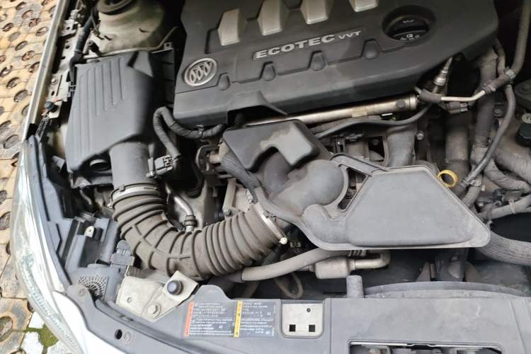 Used Buick Regal 2012 2.0L Luxury Edition Engine Bay Right