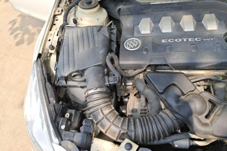 Used Buick Regal 2012 2.0L Luxury Edition Engine Bay Right