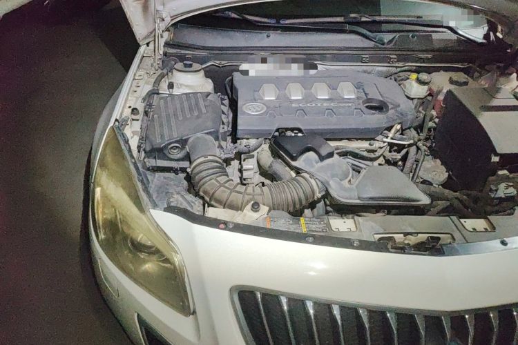 Used Buick Regal 2012 2.0L Comfort Edition Engine Bay Right