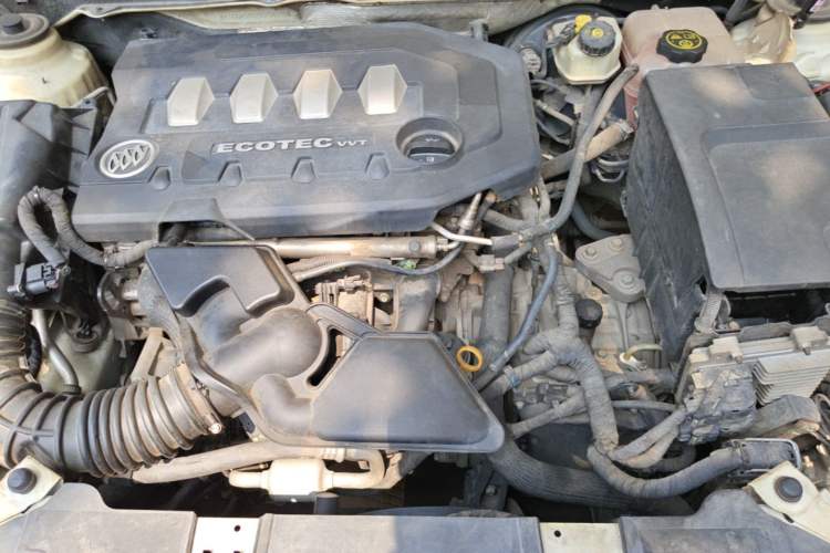 Used Buick Regal 2012 2.0L Luxury Edition Engine Bay