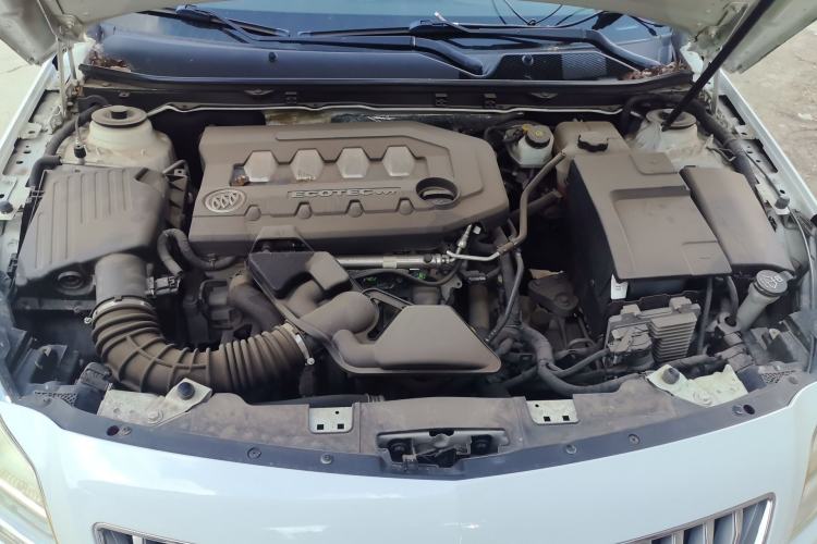 Used Buick Regal 2012 2.0L Comfort Edition Engine Bay