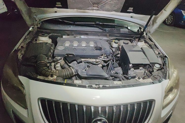 Used Buick Regal 2012 2.0L Comfort Edition Engine Bay