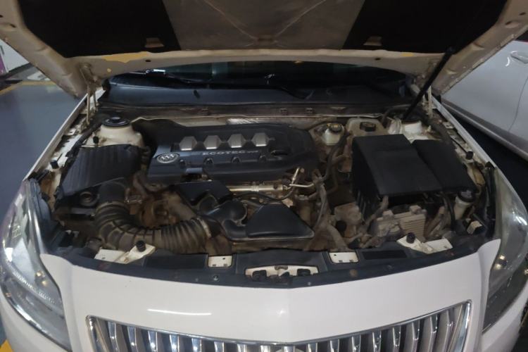 Used Buick Regal 2012 2.0L Comfort Edition Engine Bay