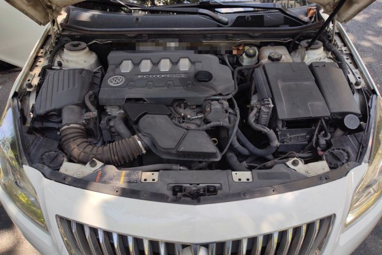 Used Buick Regal 2012 2.4L SIDI Flagship Edition Engine Bay