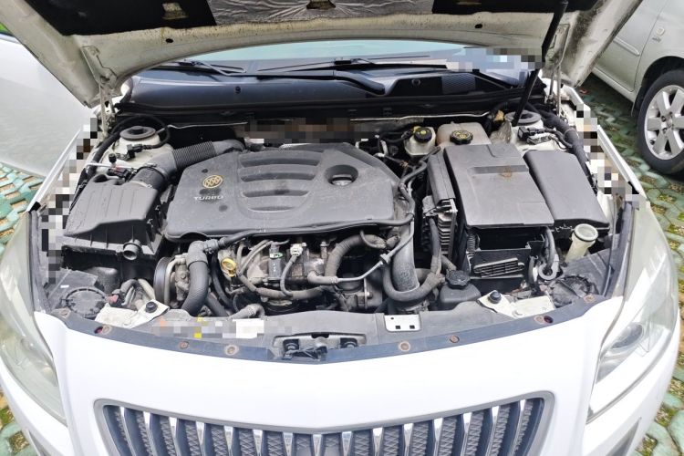 Used Buick Regal 2012 GS 2.0T Super Sport Edition Engine Bay