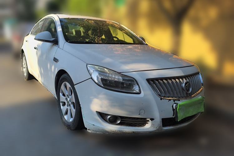 Used Buick Regal 2012 2.0L Luxury Edition Front Right 45 Deg