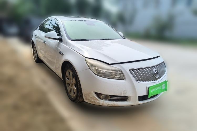 Used Buick Regal 2012 2.0L Luxury Edition Front Right 45 Deg