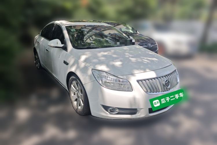 Used Buick Regal 2012 2.0L Luxury Edition Front Right 45 Deg