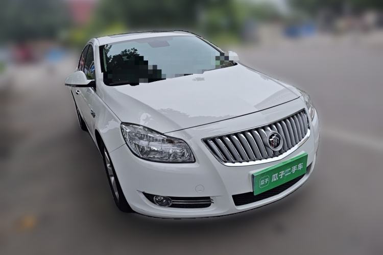 Used Buick Regal 2012 2.0L Luxury Edition Front Right 45 Deg