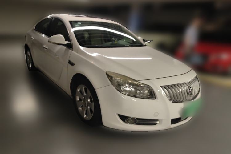 Used Buick Regal 2012 2.0L Luxury Edition Front Right 45 Deg